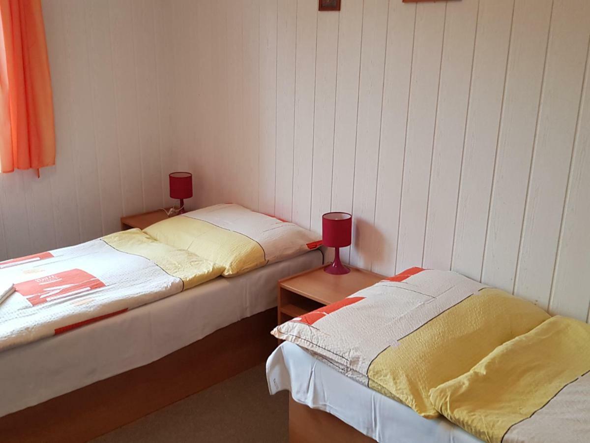 Monte Lope Hotel Bystrice pod Lopenikem Exterior foto